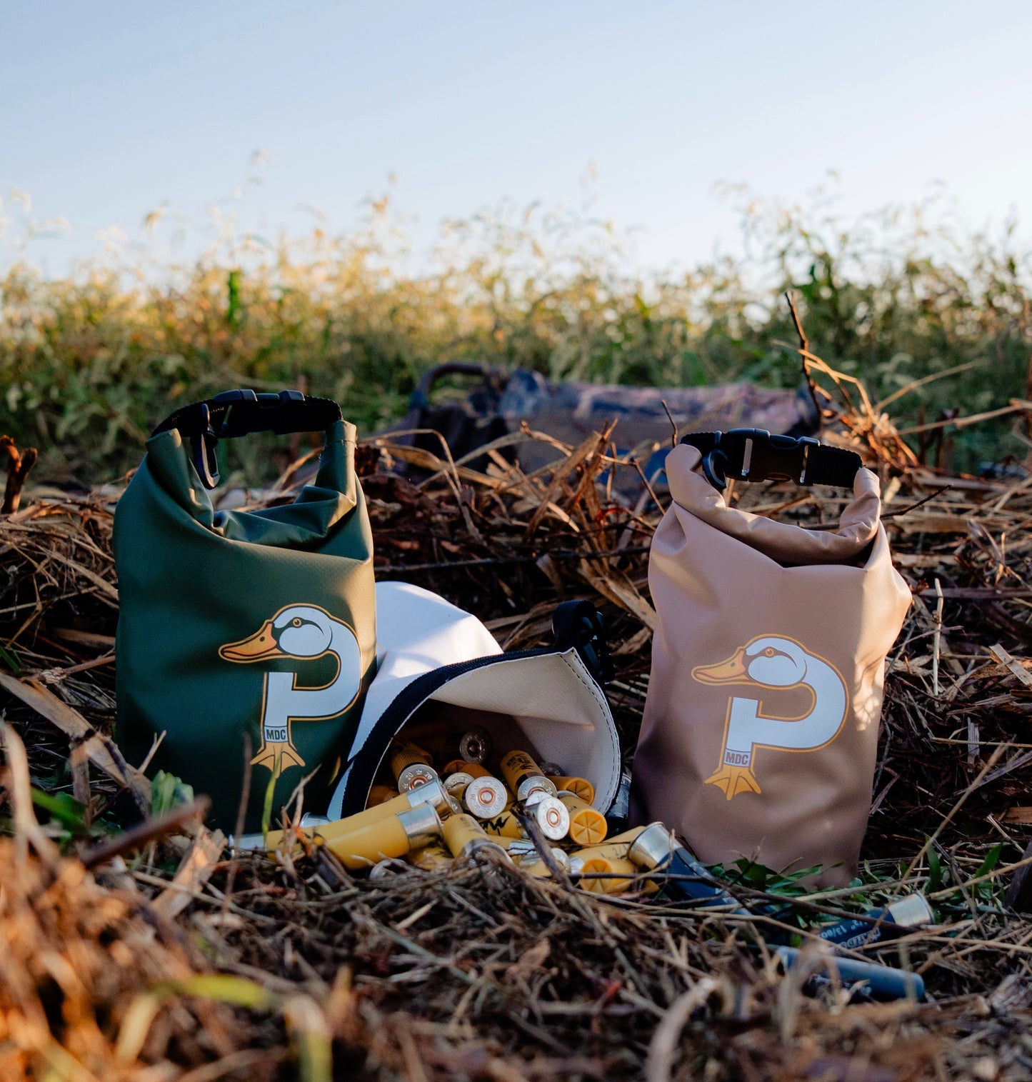 WATER PROOF SHELL POUCH